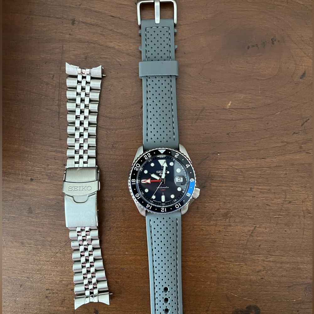 **SOLD** Seiko 5 GMT Batman